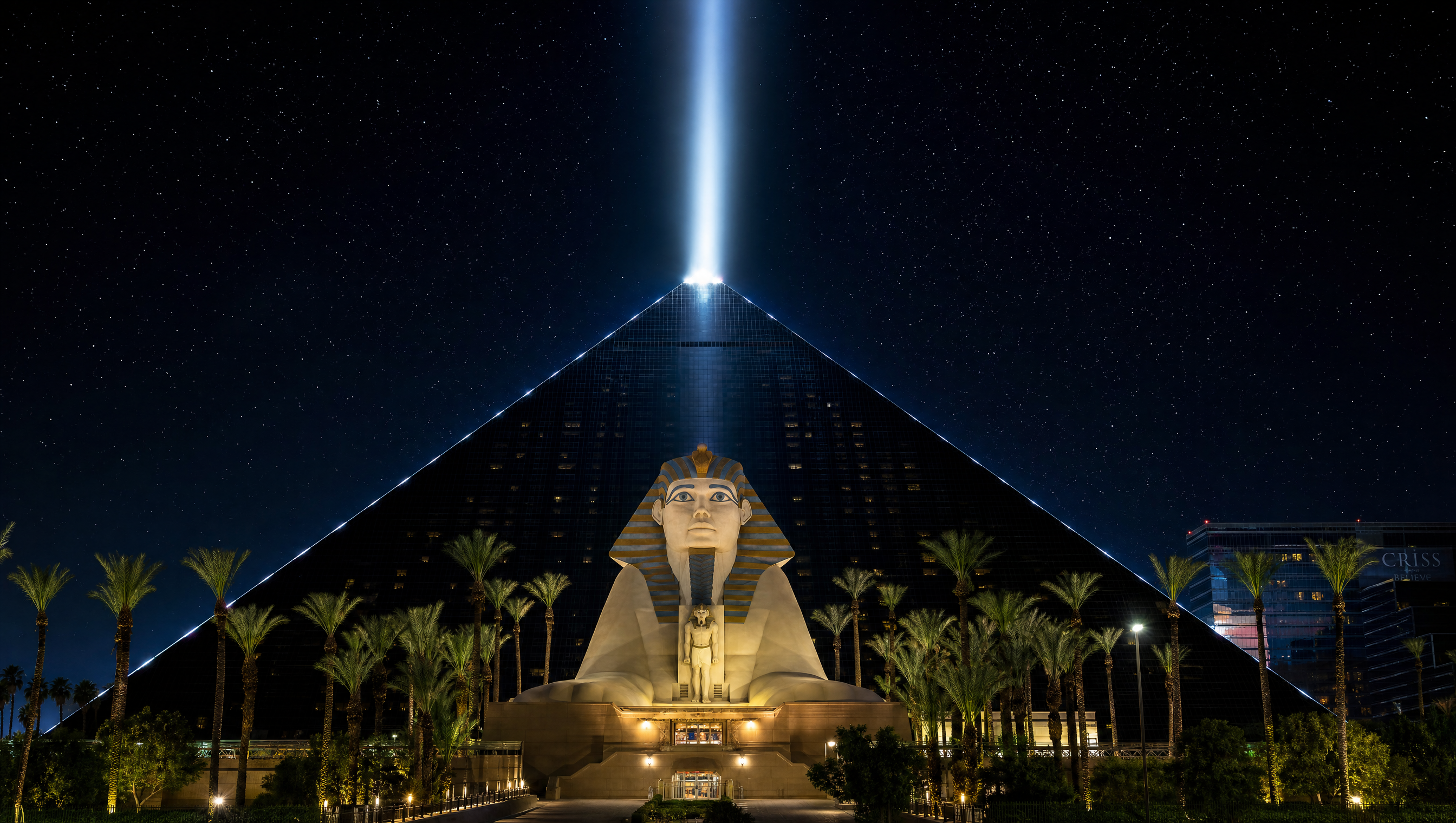 Luxor pyramid light beam
